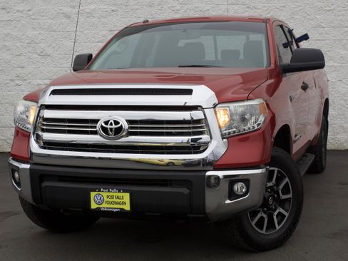 Used 2017 Toyota Tundra SR5 w/ TRD Off Road Package image 3