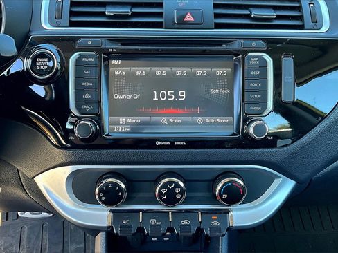 Used 2016 Kia Rio SX image 27