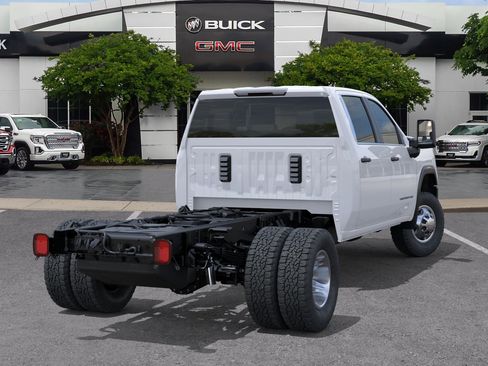 New 2026 GMC Sierra 3500 Pro AWD/4WD image 6