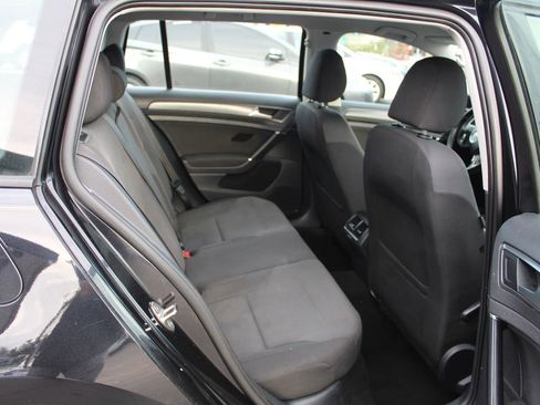 Used 2019 Volkswagen Golf S AWD/4WD image 11