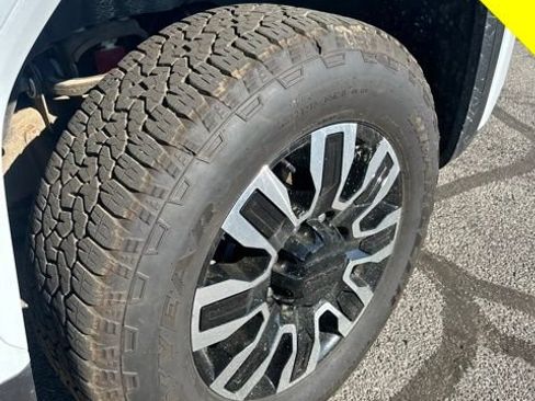 Used 2026 GMC Sierra 2500 Denali Ultimate AWD/4WD image 5