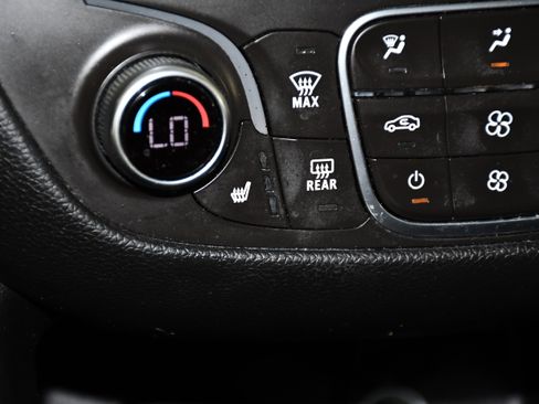 Used 2018 Chevrolet Equinox LT AWD/4WD image 30