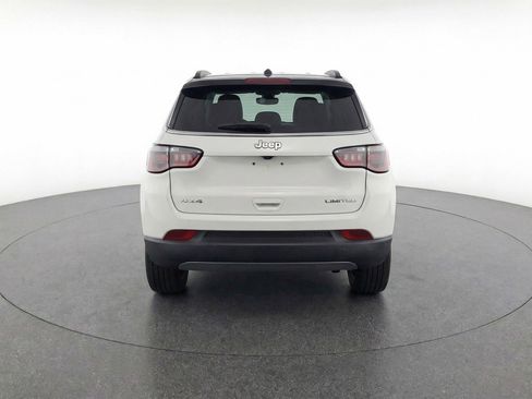 Used 2025 Jeep Compass Limited AWD/4WD image 7