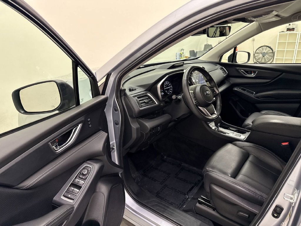 Used 2023 Subaru Ascent Limited AWD/4WD image 20