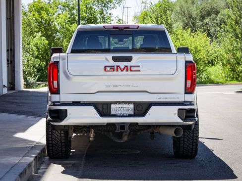 Used 2023 GMC Sierra 2500 Denali w/ Denali Ultimate Package AWD/4WD image 4