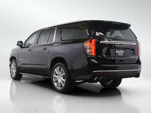 Used 2021 Chevrolet Suburban High Country AWD/4WD image 4