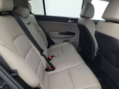 Used 2020 Kia Sportage EX image 19