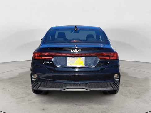 Used 2024 Kia Forte LXS image 4