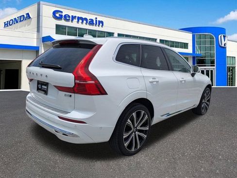 Used 2023 Volvo XC60 B5 Ultimate w/ Protection Package Premier AWD/4WD image 5