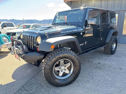 Used 2012 Jeep Wrangler Unlimited Rubicon w/ Connectivity Group image 2