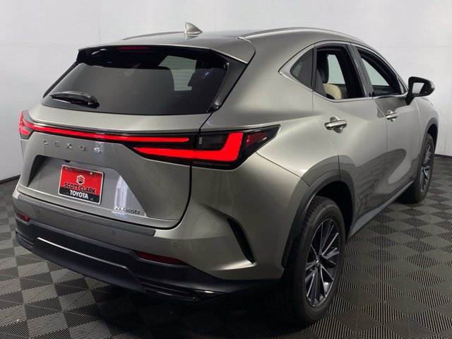 Used 2024 Lexus NX 250 FWD w/ Towing Package (2000 Lbs) image 9
