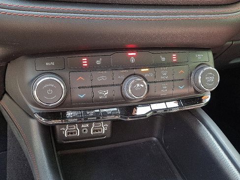 Certified 2023 Dodge Durango GT AWD/4WD image 16
