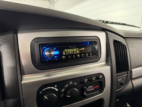 Used 2004 Dodge Ram 1500 Truck 2WD Regular Cab image 24