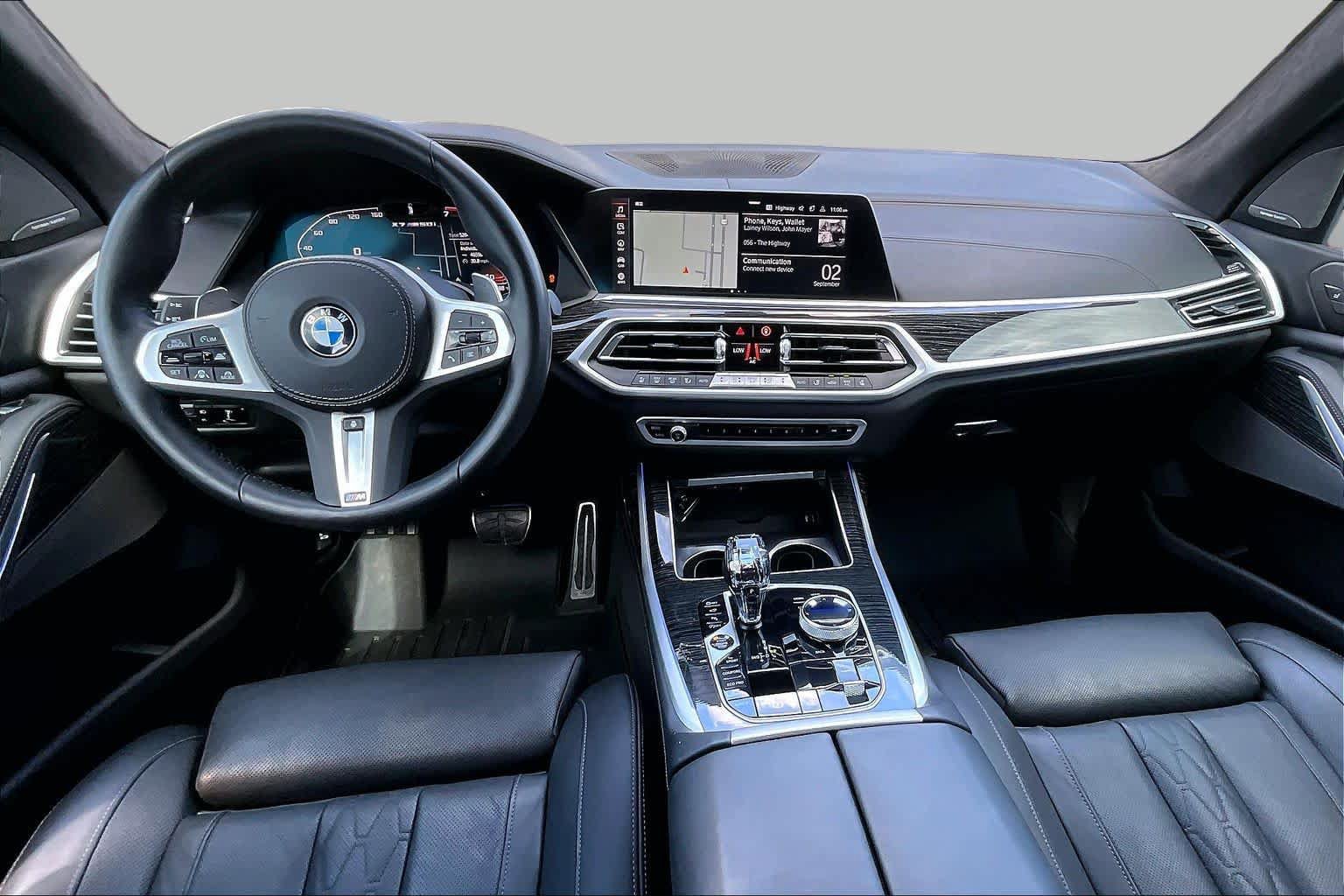 Used 2022 BMW X7 M50i w/ Dynamic Handling Package AWD/4WD image 16