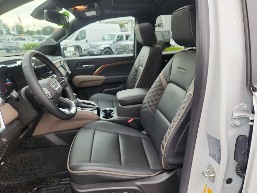 Used 2023 GMC Canyon Denali AWD/4WD image 13