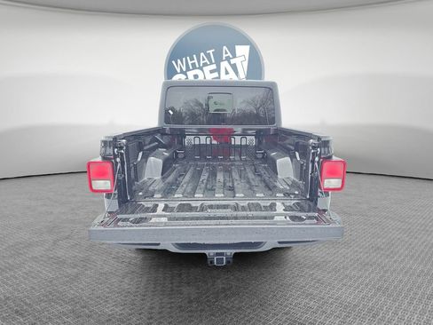 New 2026 Jeep Gladiator Sport image 23