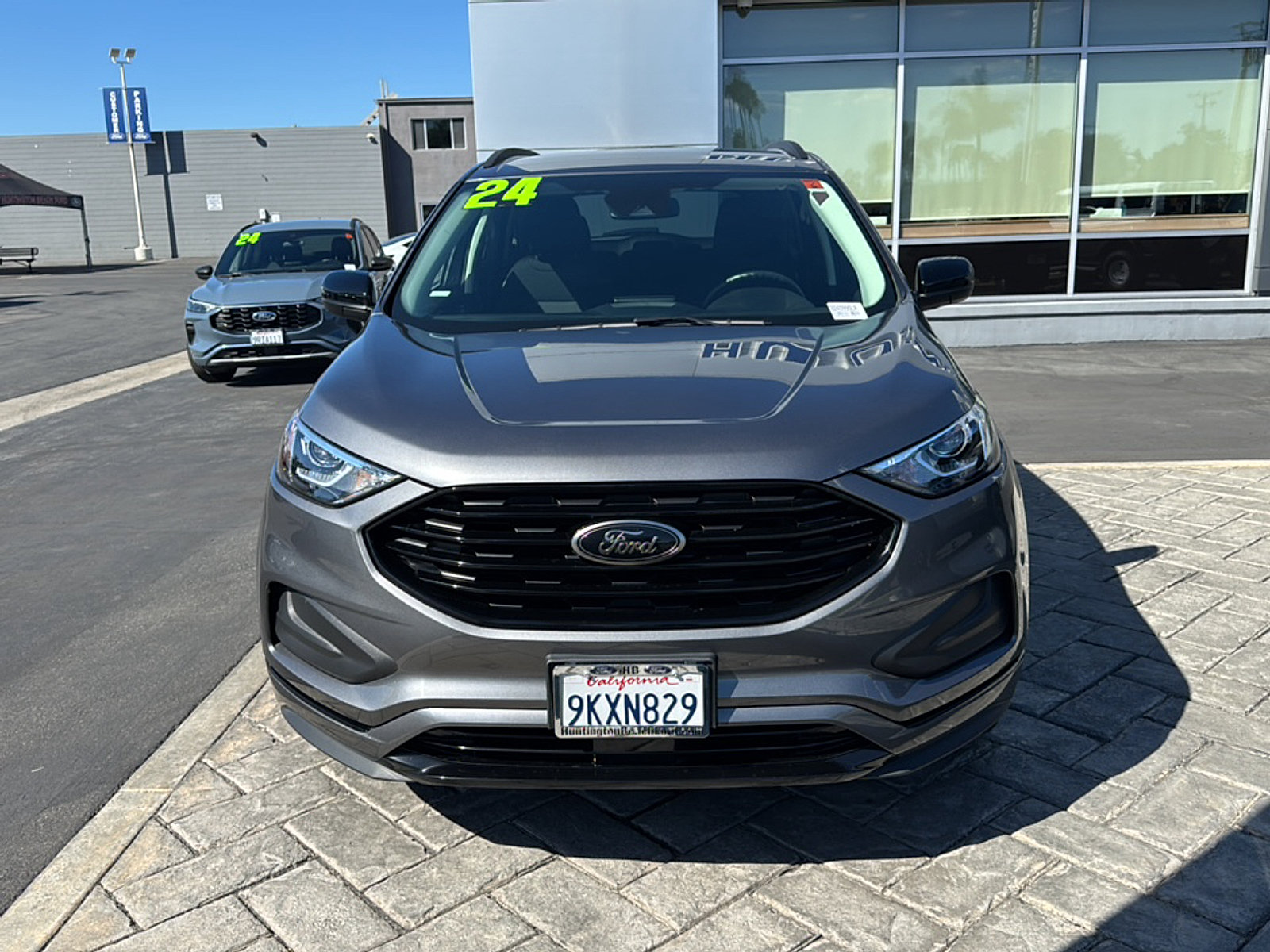 Used 2024 Ford Edge SE w/ Black Appearance Package AWD/4WD image 26