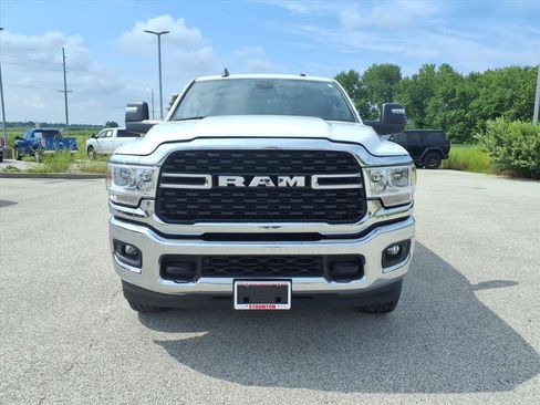 Used 2024 RAM 3500 Big Horn AWD/4WD image 27