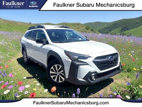 Certified 2025 Subaru Outback Premium AWD/4WD image 1