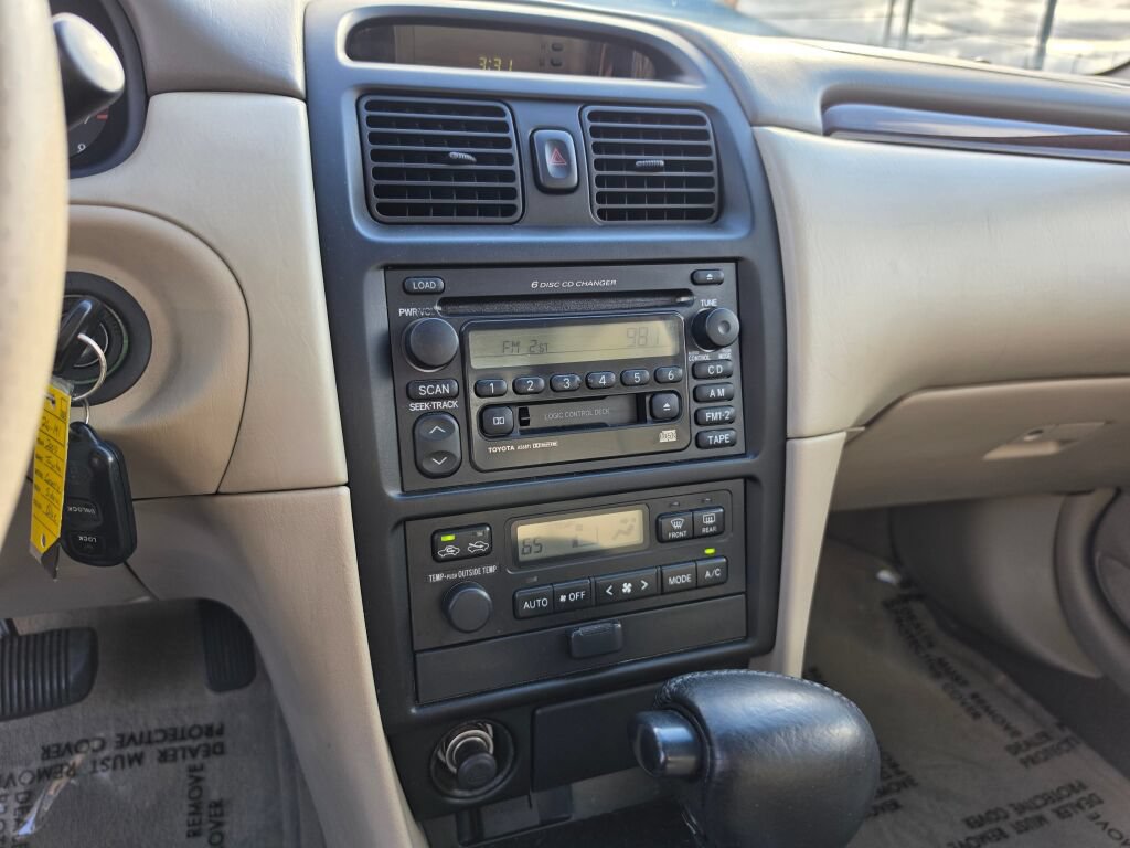 Used 2000 Toyota Solara SLE FWD image 26