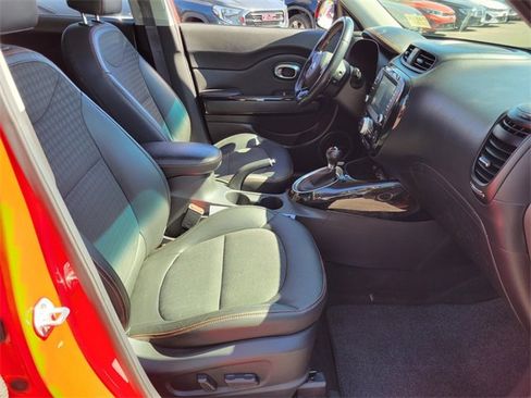 Used 2019 Kia Soul ! w/ Technology Package image 16