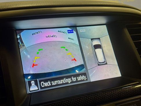 Used 2020 Nissan Pathfinder SL image 17