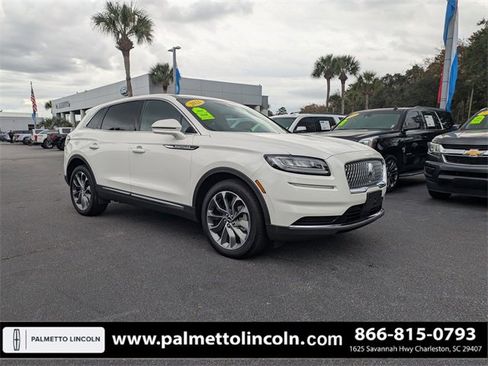 Used 2021 Lincoln Nautilus Reserve w/ Cargo Utility Package image 2