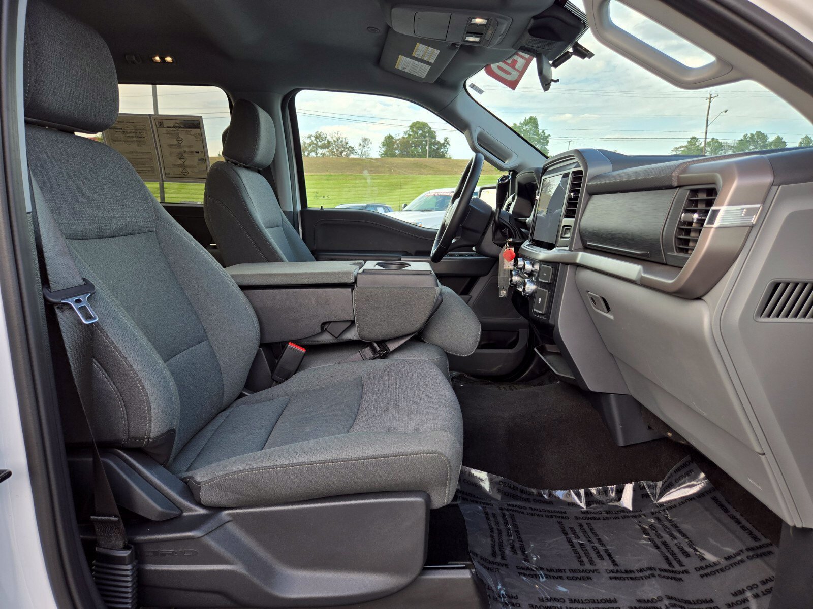 Used 2025 Ford F150 XLT w/ Equipment Group 301A Standard AWD/4WD image 16