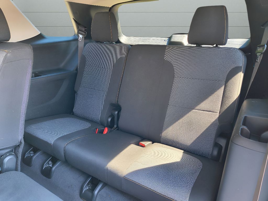 Used 2020 Chevrolet Traverse LS FWD image 30
