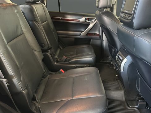 Used 2019 Lexus GX 460 Premium AWD/4WD image 25