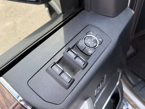 Used 2020 Ford F150 Lariat w/ Equipment Group 502A Luxury AWD/4WD image 11