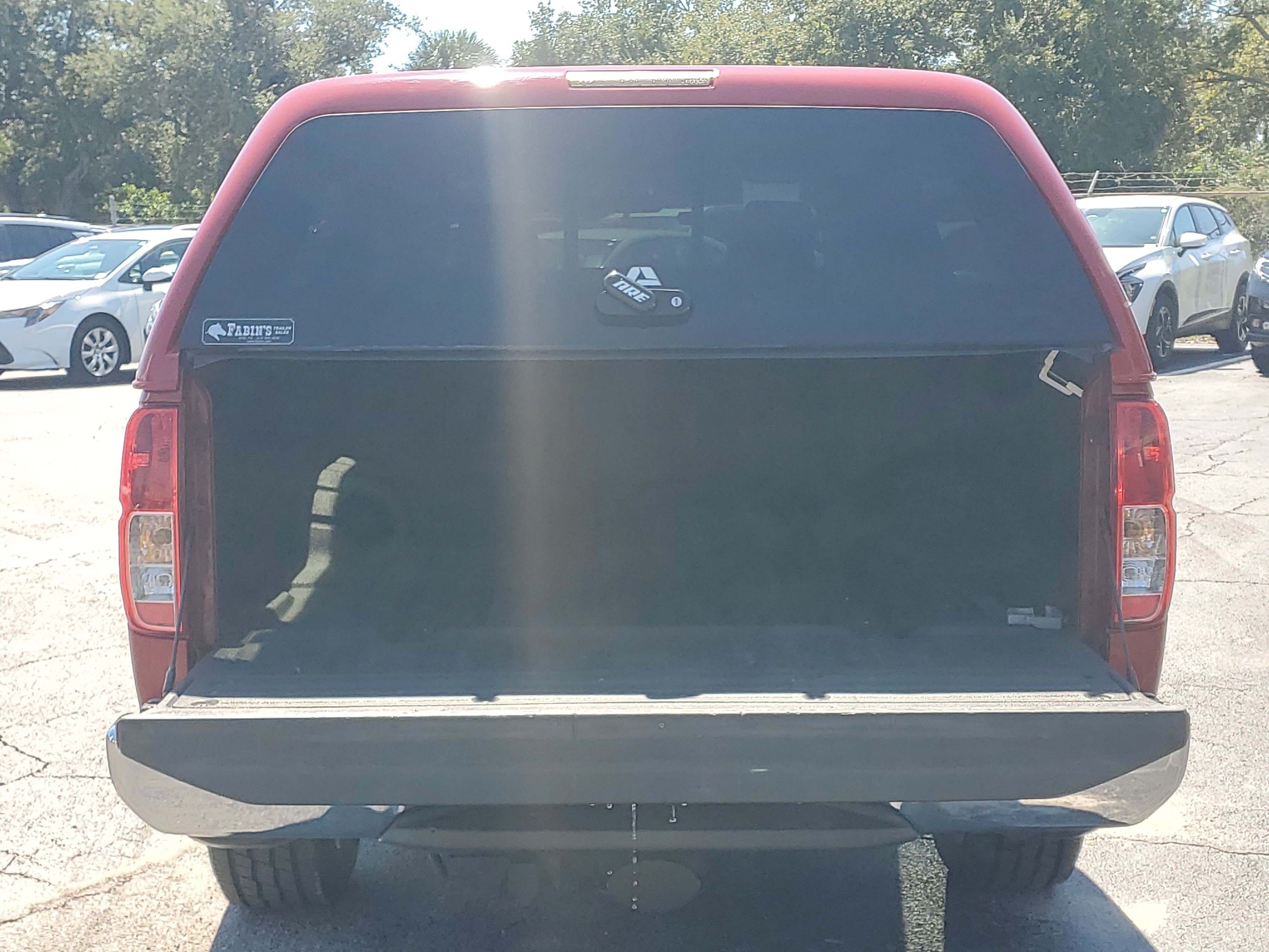 Used 2016 Nissan Frontier SV AWD/4WD image 9
