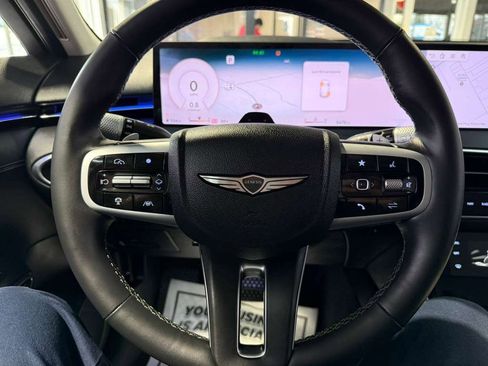 Used 2026 Genesis GV70 2.5T image 11