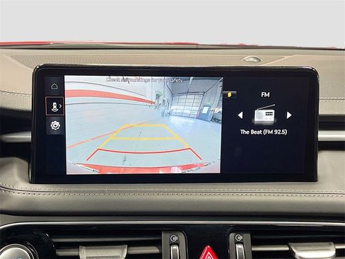 Used 2023 Genesis G70 2.0T image 14