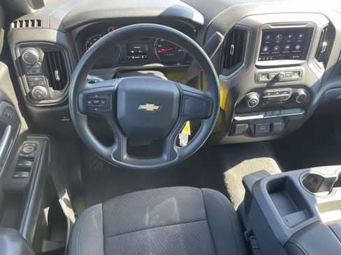 Used 2020 Chevrolet Silverado 1500 Custom w/ Custom Value Package AWD/4WD image 11