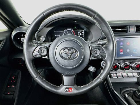 Used 2023 Toyota GR86 RWD image 22