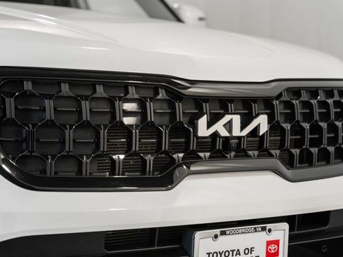 Used 2024 Kia Telluride SX X-Pro image 11