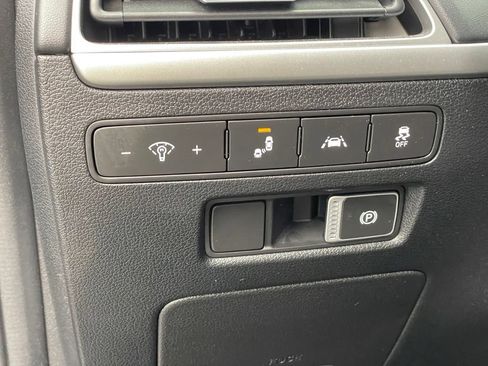 Used 2022 Hyundai Palisade SEL FWD image 17