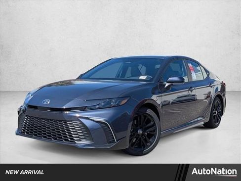 New 2026 Toyota Camry SE image 1