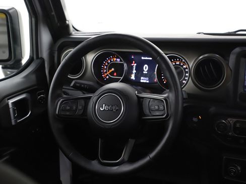 Used 2020 Jeep Gladiator Sport w/ Quick Order Package 24S image 14