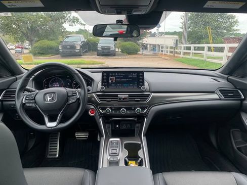 Used 2022 Honda Accord Sport image 13