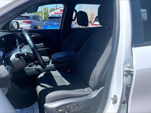 Used 2024 Chevrolet Traverse LT AWD/4WD image 21