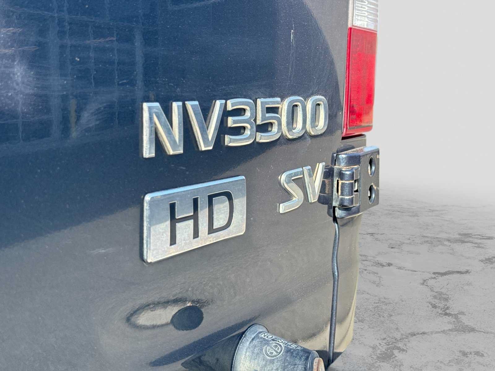 Used 2014 Nissan NV 3500 SV w/ Technology Package RWD image 12