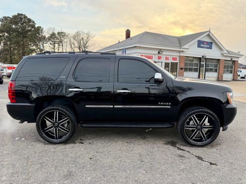 Used 2013 Chevrolet Tahoe LTZ image 6