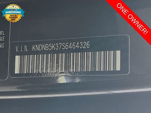 Certified 2025 Kia Carnival FWD image 9