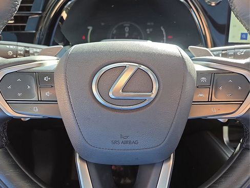 Used 2024 Lexus RX 450h AWD w/ Luxury Package image 31