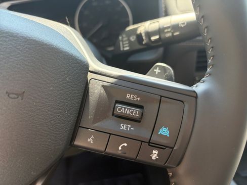 Certified 2026 Nissan Rogue SV FWD image 23