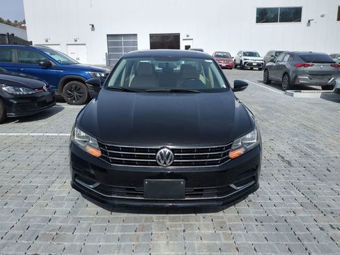 Used 2019 Volkswagen Passat 2.0T Wolfsburg image 8