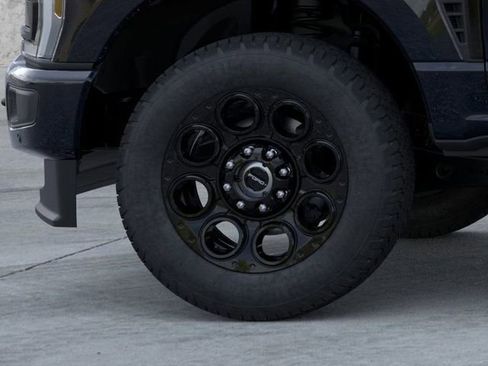 New 2026 Ford F250 Lariat w/ Black Appearance Package image 19