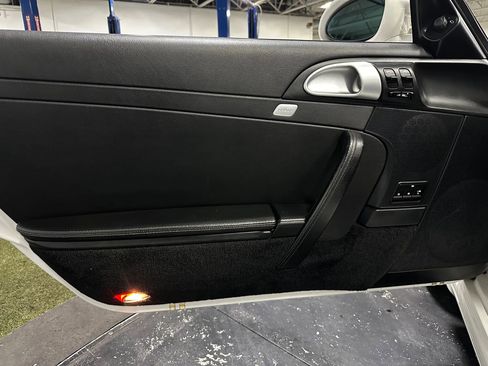 Used 2006 Porsche 911 Carrera 4 image 14